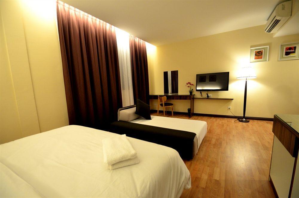 Little Gaya Hotel Кота Кинабалу Екстериор снимка