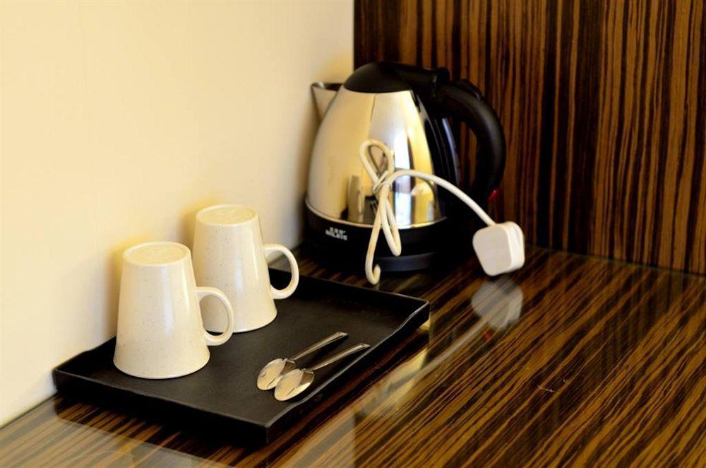 Little Gaya Hotel Кота Кинабалу Екстериор снимка