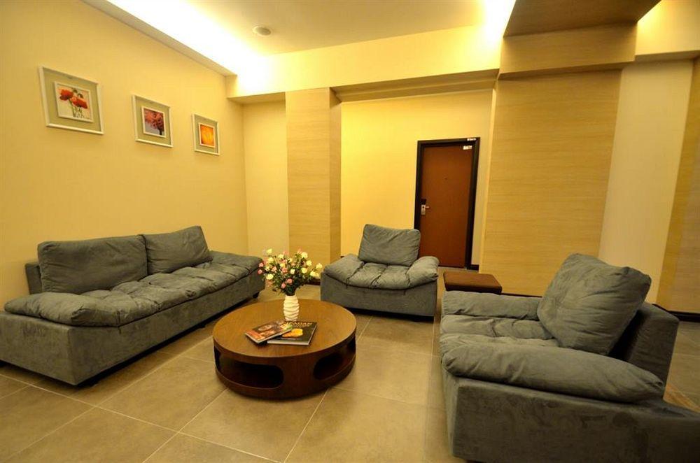Little Gaya Hotel Кота Кинабалу Екстериор снимка