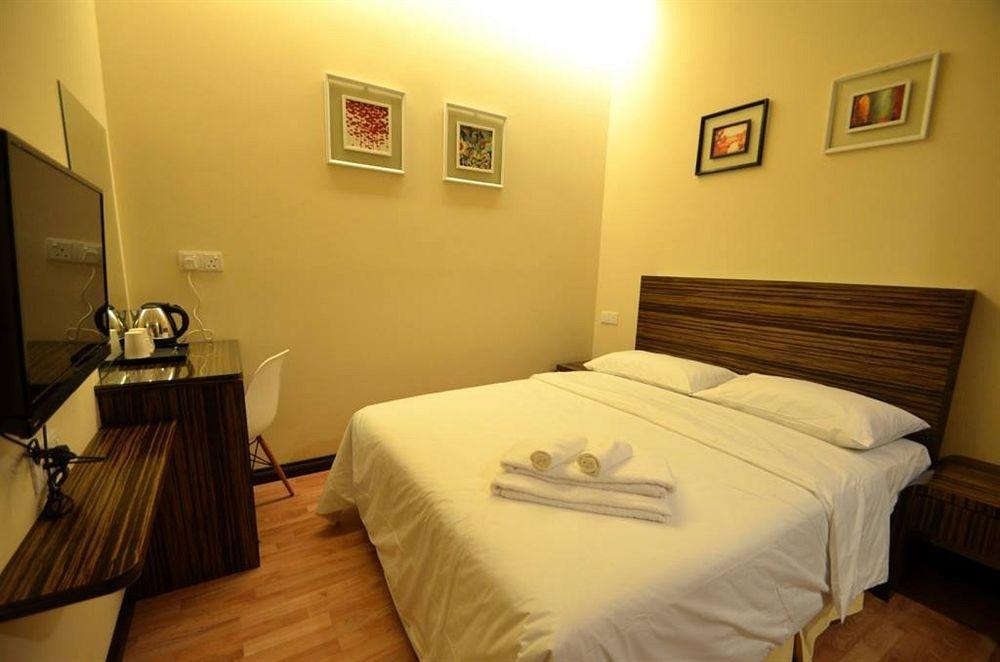 Little Gaya Hotel Кота Кинабалу Екстериор снимка