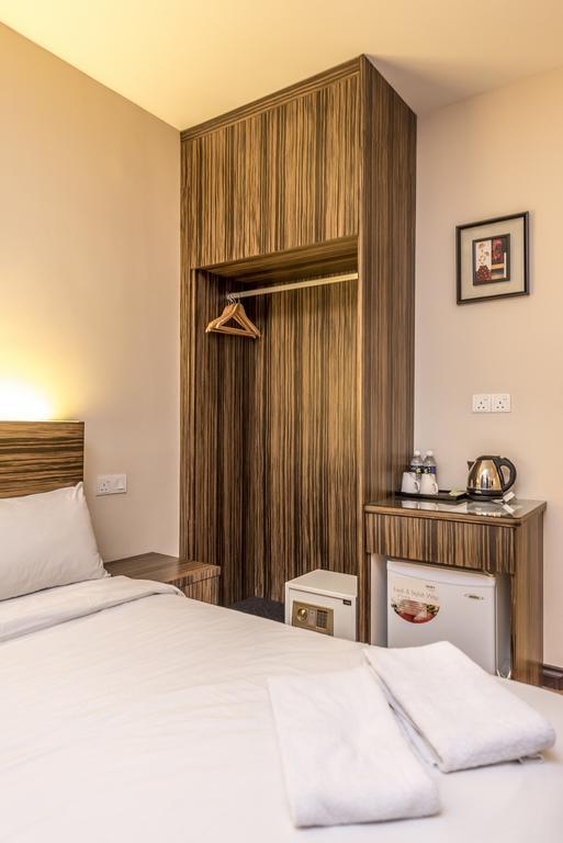 Little Gaya Hotel Кота Кинабалу Екстериор снимка