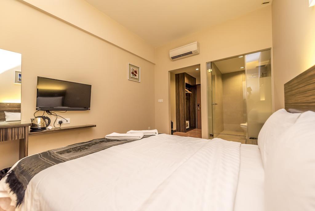 Little Gaya Hotel Кота Кинабалу Екстериор снимка