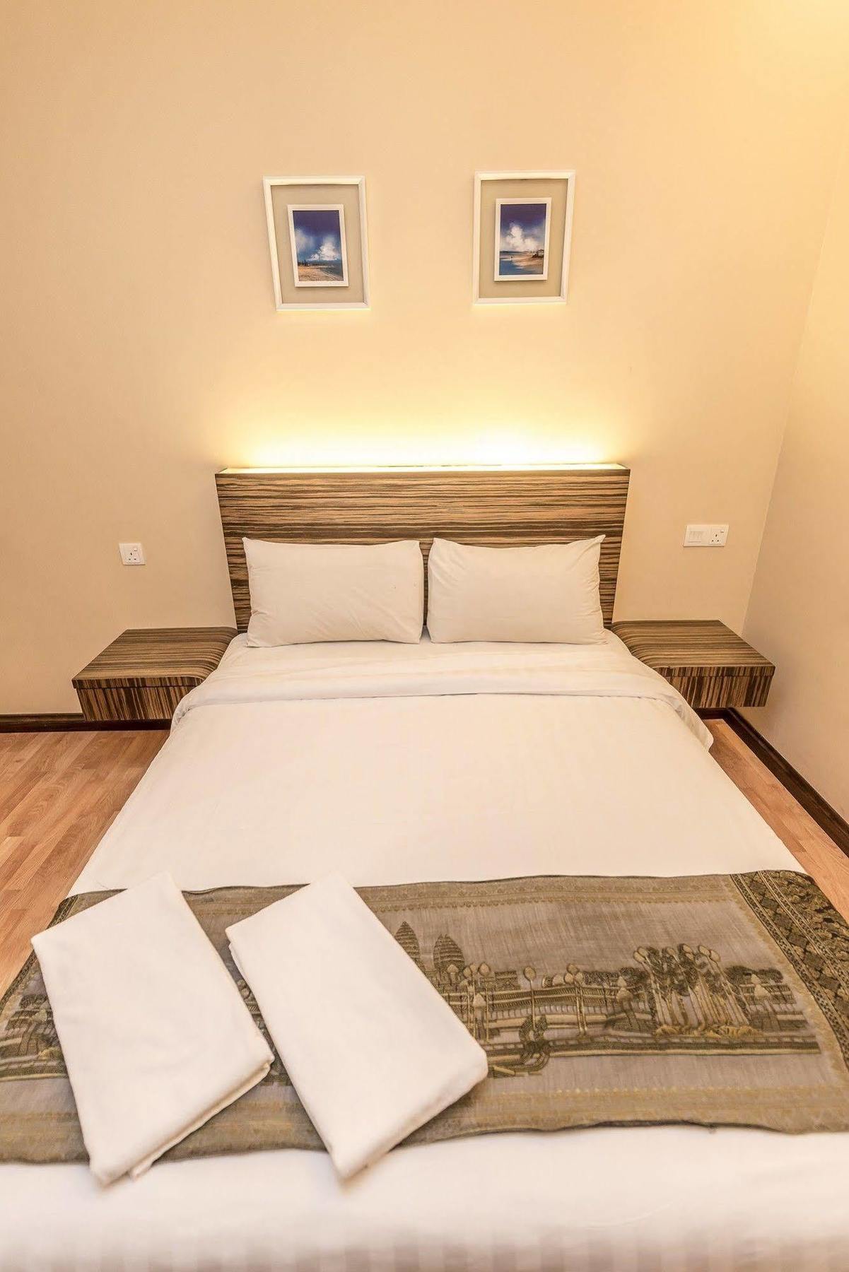 Little Gaya Hotel Кота Кинабалу Екстериор снимка
