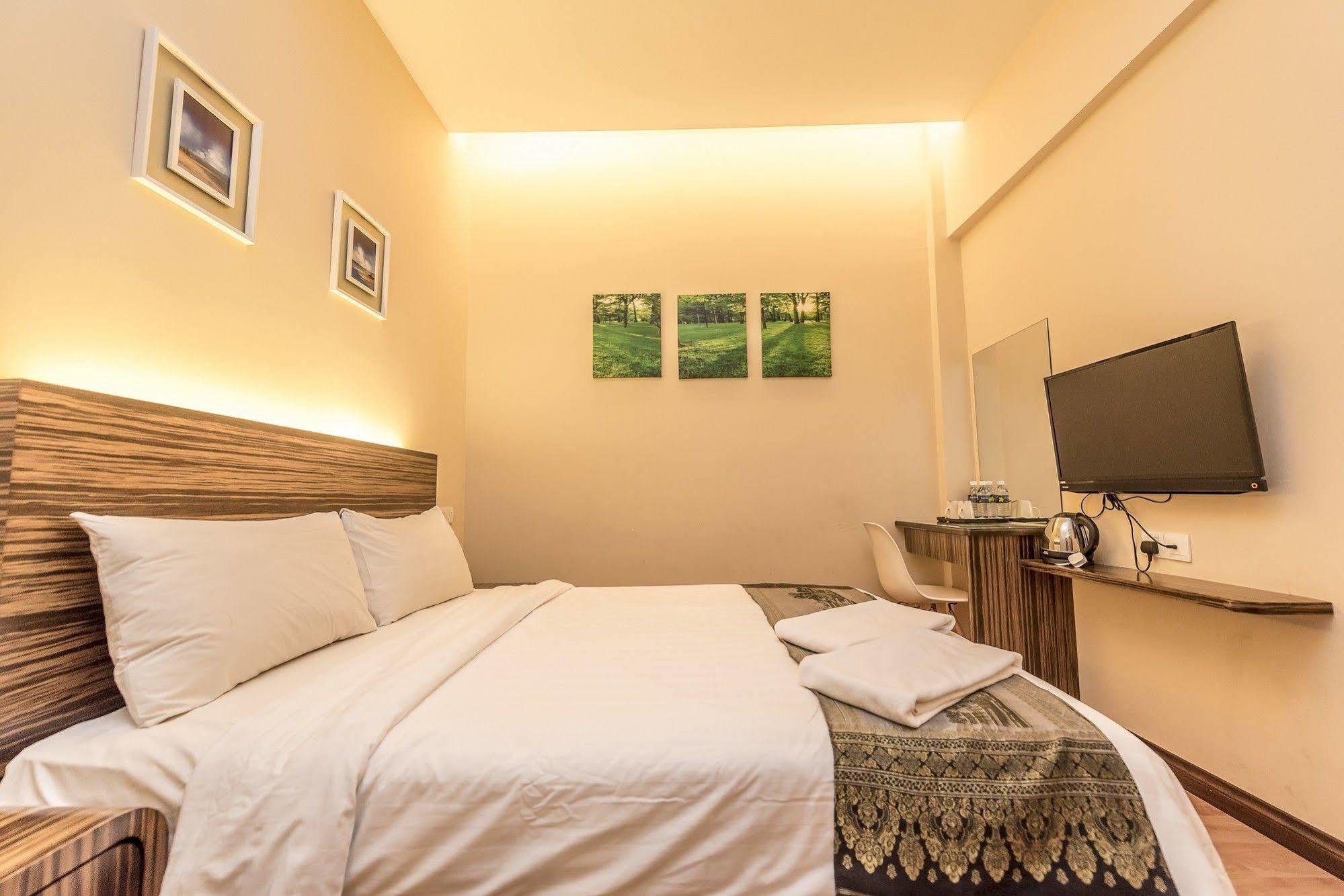 Little Gaya Hotel Кота Кинабалу Екстериор снимка