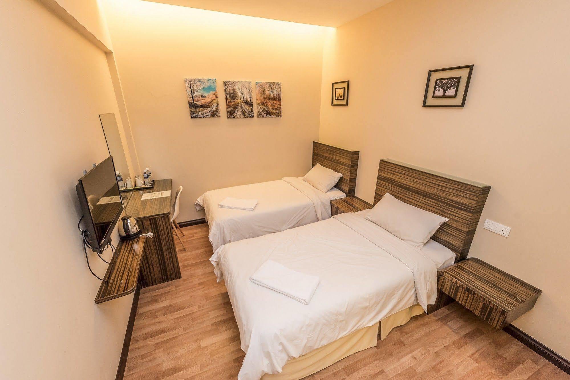 Little Gaya Hotel Кота Кинабалу Екстериор снимка